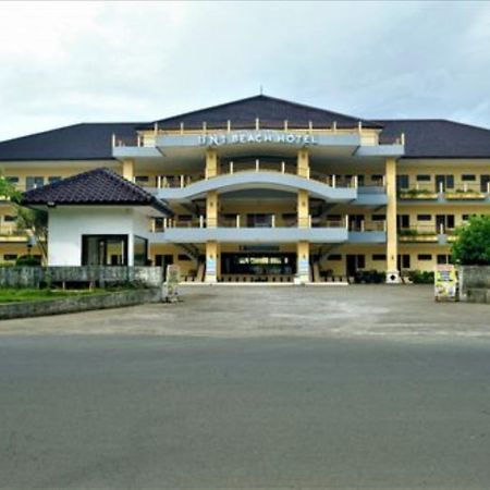 Uni Beach Hotel Pangandaran Exteriör bild